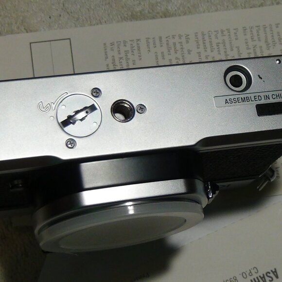 Pentax K1000 35mm SLR Camera Pentax 80mm Lens De-silvering In View Finder, Alien - Picture 14 of 16